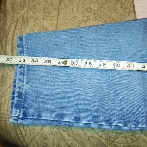 Eddie Bauer 💜 Button 🔘 Fly Jeans 👖 - Picture 7 of 9